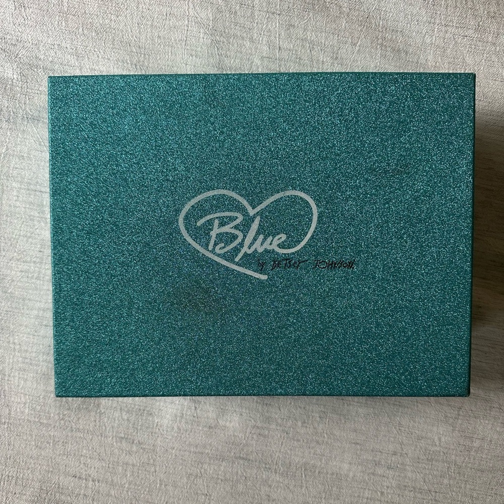 Blue by Betsy Johnson Sparkly Gold Heels, Size 9 - Picture 13 of 14
